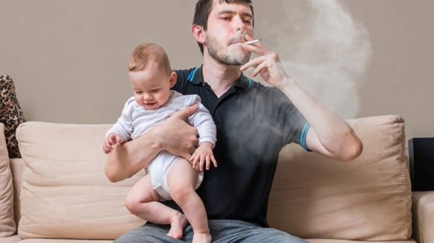 Awas, Orang Tua Perokok Bisa Picu Penyakit Jantung pada Anak