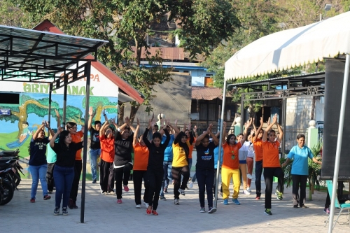 Senam GERMAS ( Gerakan Masyarakat Hidup Sehat ) Puskeskemas Oesapa Dan Pustu